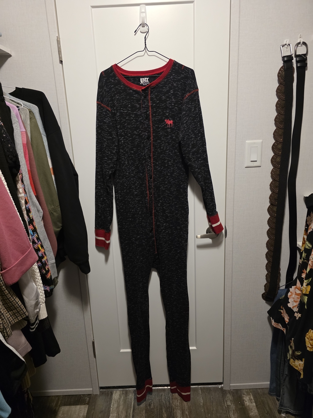 Lazy One Black Heather Men's Footie with Red Trim
